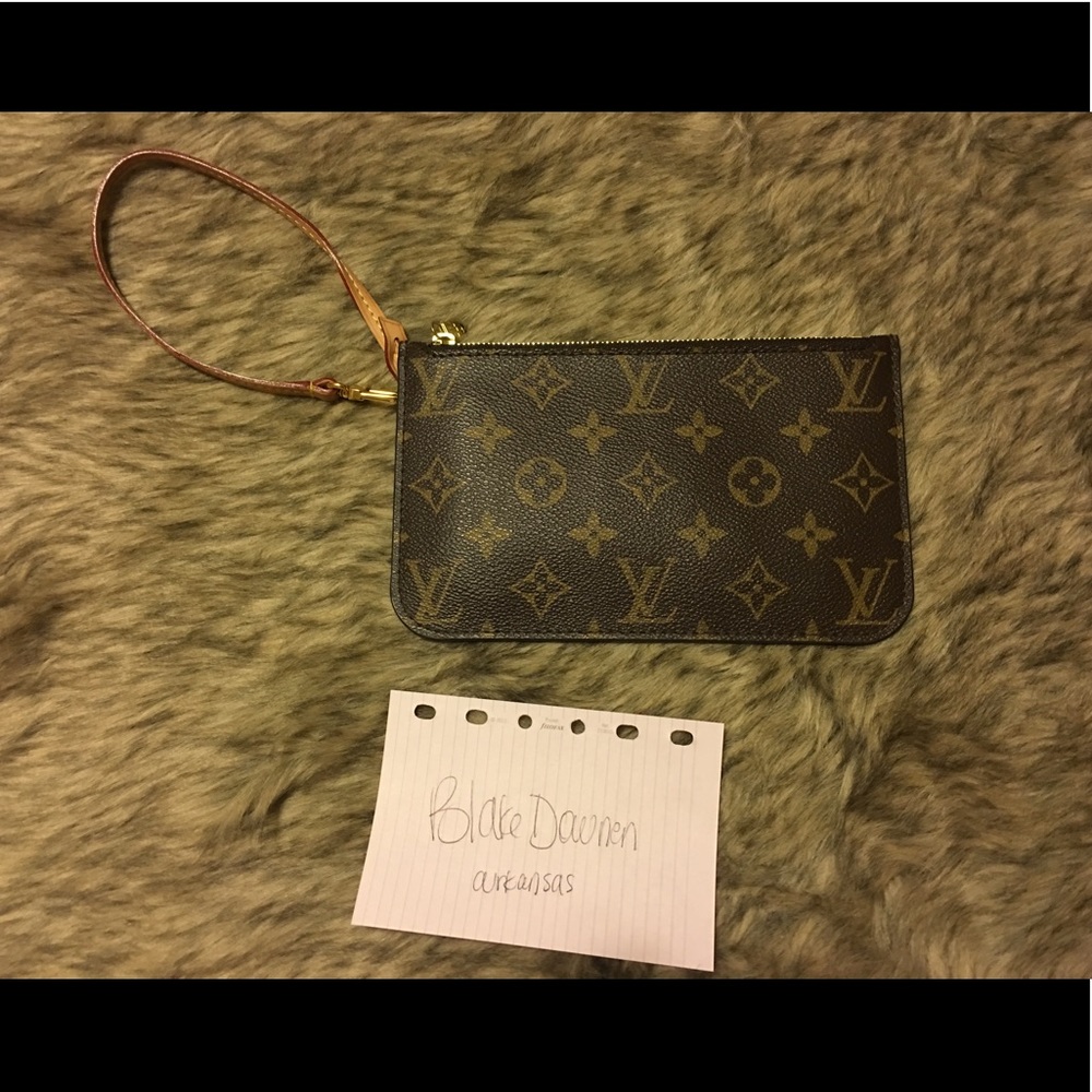 Louis Vuitton Neverfull Pouch